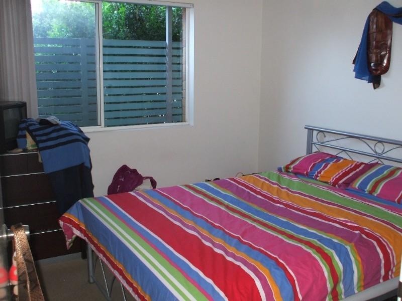 8/41 Erneton Street, Newmarket QLD 4051