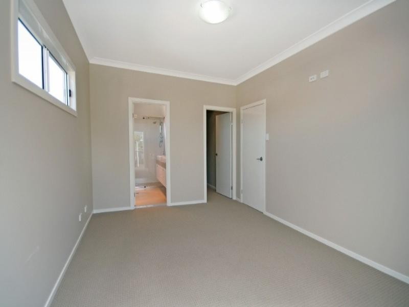 15 Eighth Avenue, Kedron QLD 4031