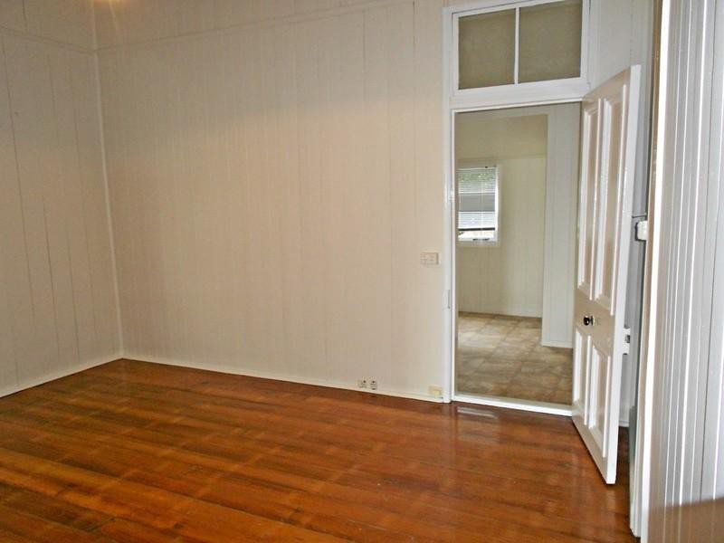 12 Ferres Street, Grange QLD 4051