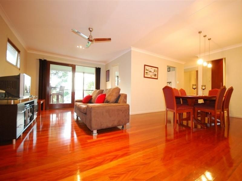 6 Coleridge Street, Stafford Heights QLD 4053