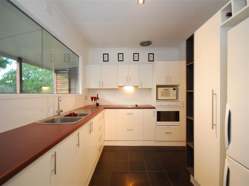 6 Coleridge Street, Stafford Heights QLD 4053