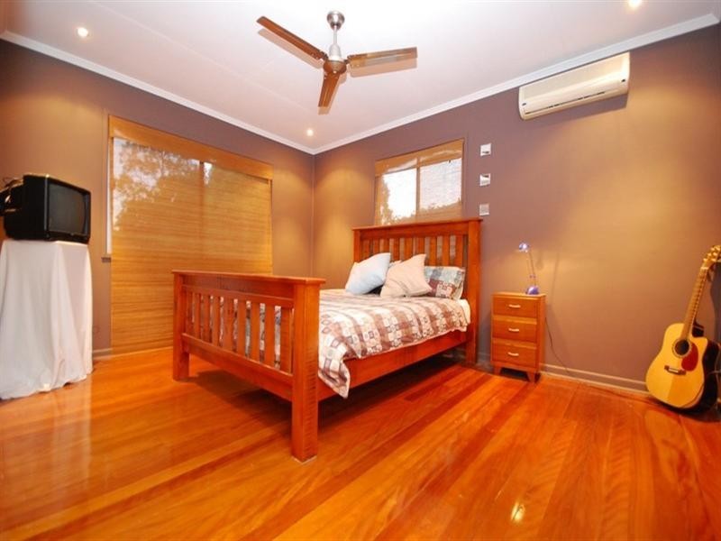 6 Coleridge Street, Stafford Heights QLD 4053