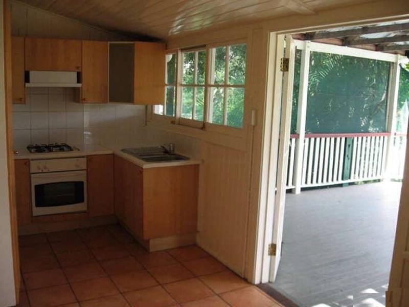 83 Felix Street, Wooloowin QLD 4030