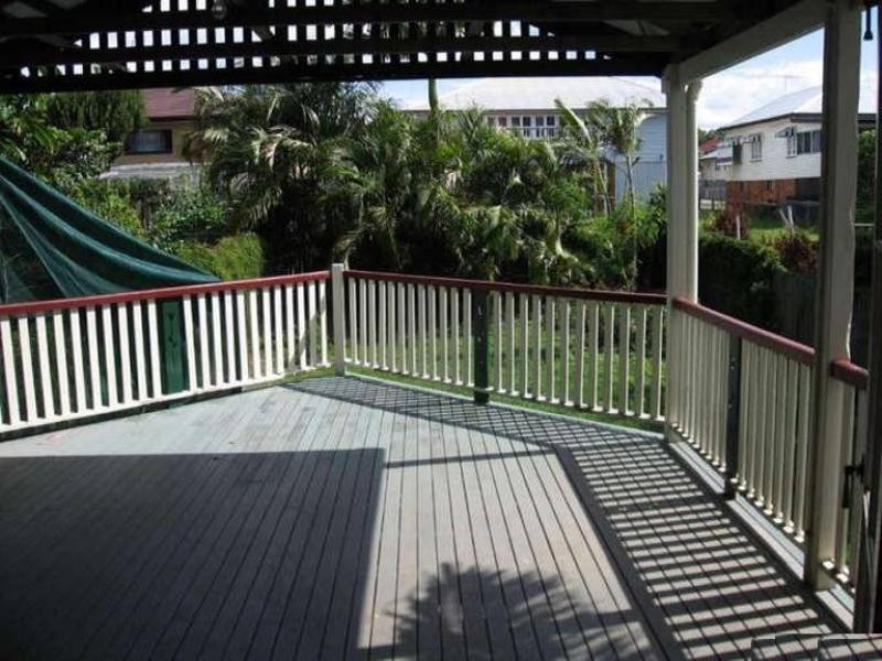 83 Felix Street, Wooloowin QLD 4030