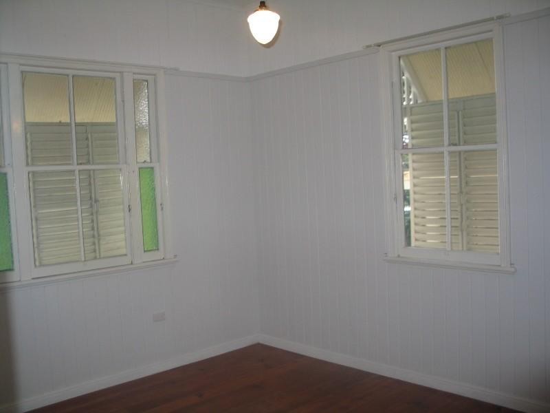 28 Fifth Avenue, Kedron QLD 4031