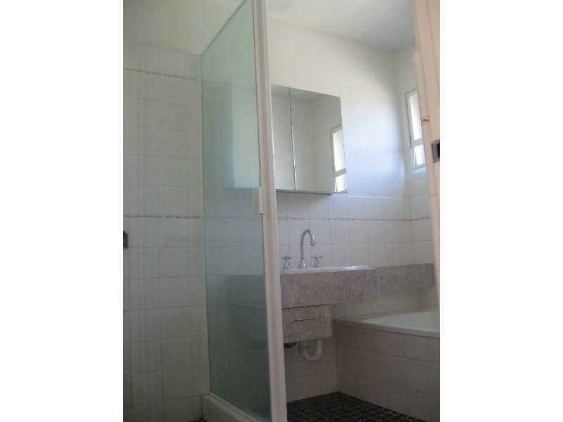 1/17 Napier Street, Ascot QLD 4007