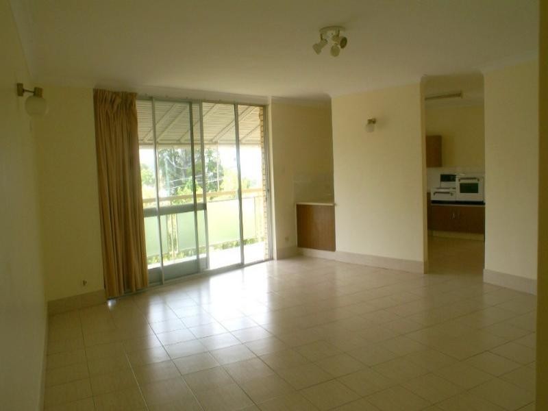 8/36 Scott Road, Herston QLD 4006