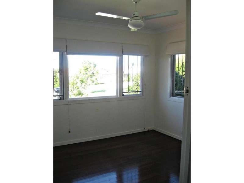 60 Twelfth Avenue, Kedron QLD 4031