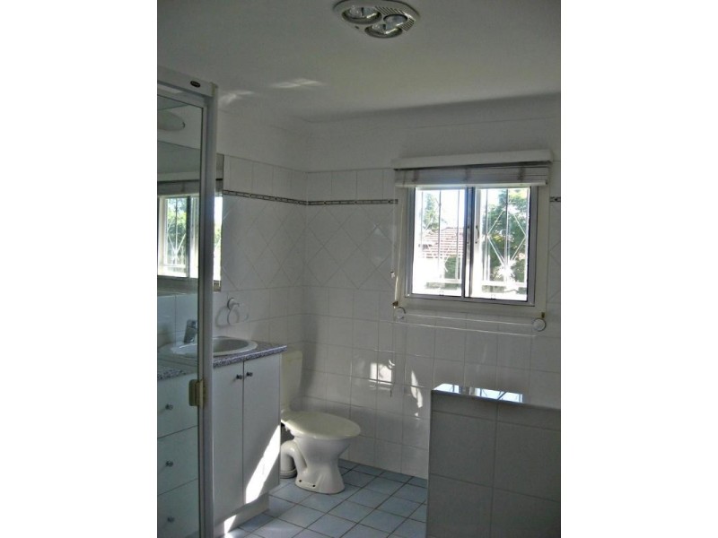 60 Twelfth Avenue, Kedron QLD 4031