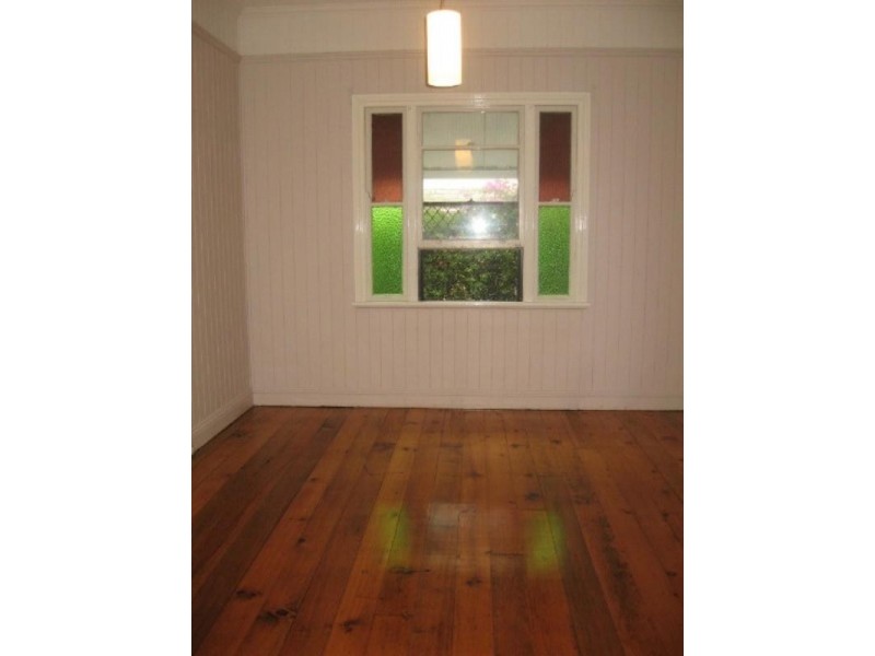 15 Sixth Avenue, Kedron QLD 4031