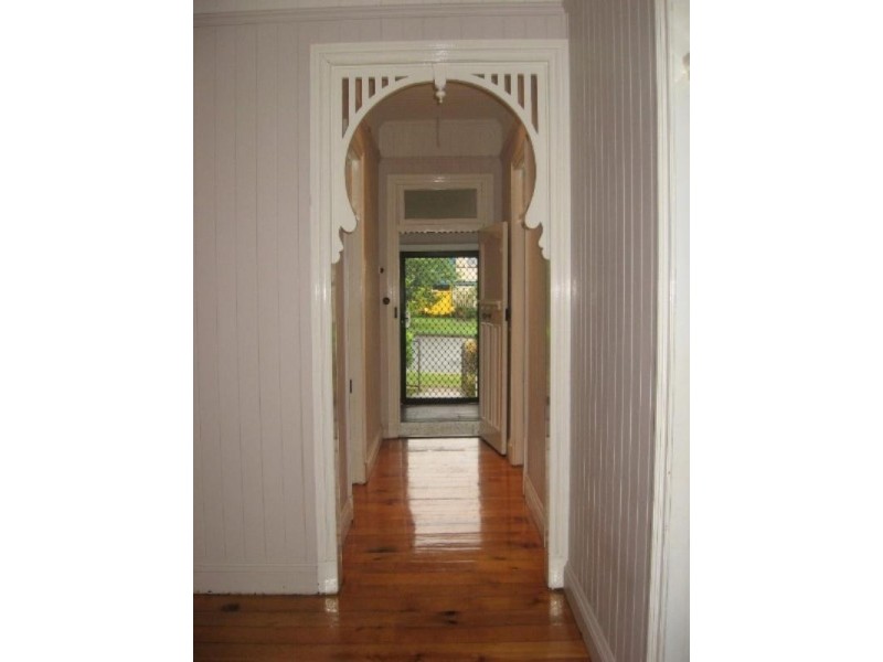 15 Sixth Avenue, Kedron QLD 4031