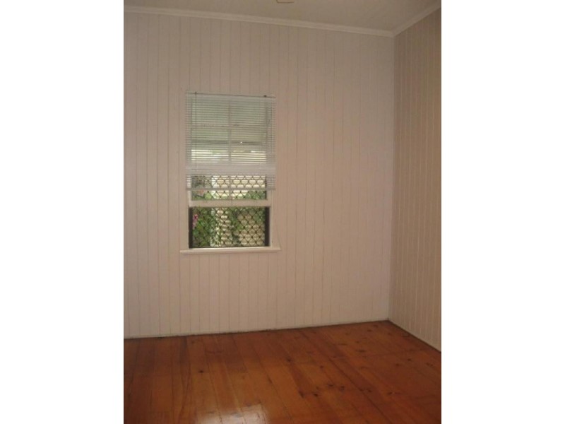 15 Sixth Avenue, Kedron QLD 4031