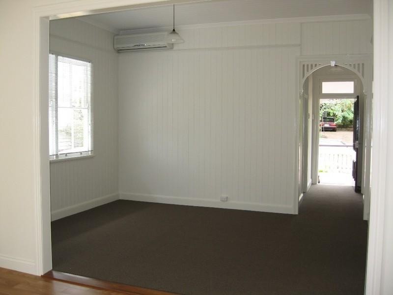 15 Bess Street, Windsor QLD 4030