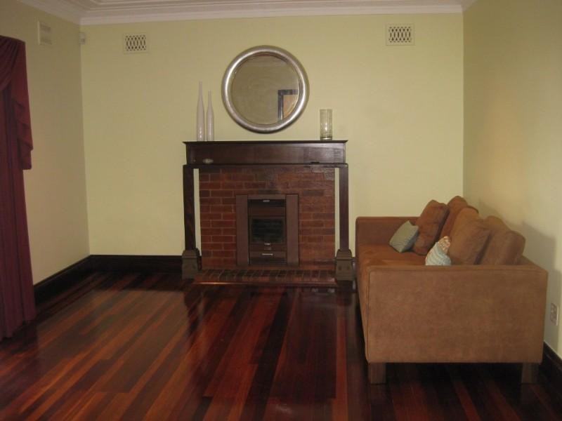 33 Parkdale Street, Kedron QLD 4031