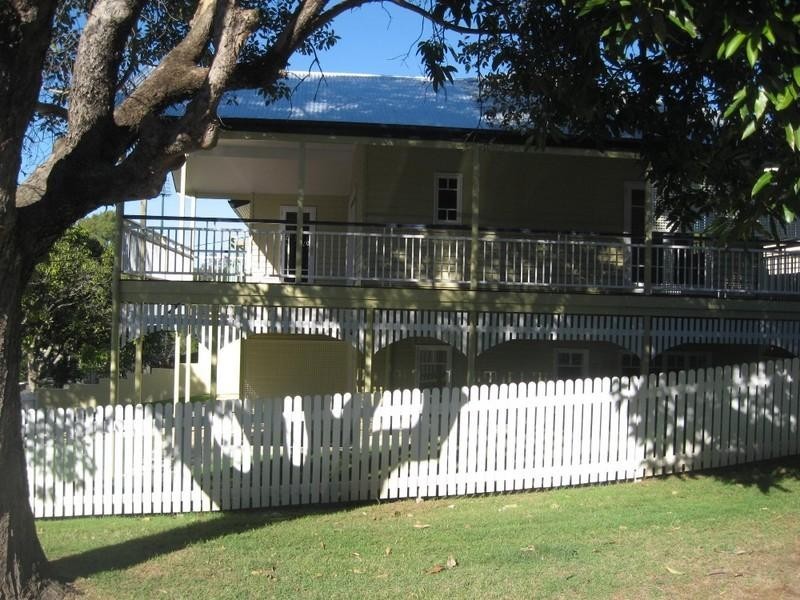 195 Edmondstone Street, Wilston QLD 4051