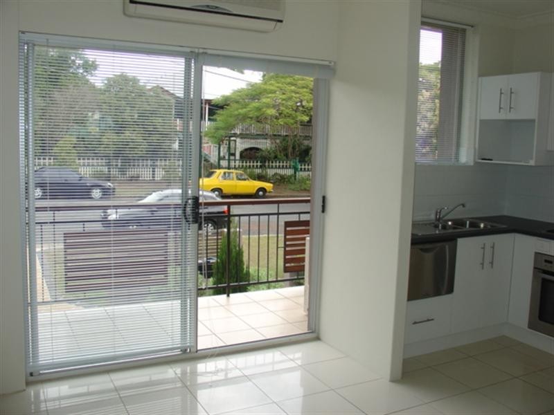 4/15 Windsor Avenue, Lutwyche QLD 4030