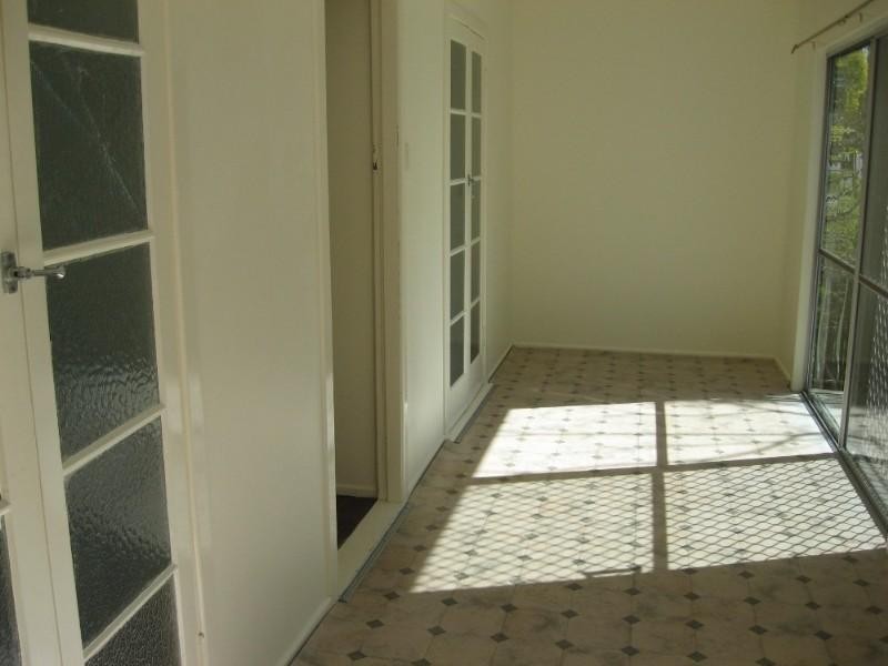 16 Jack Street, Gordon Park QLD 4031