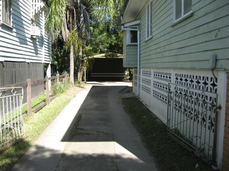 16 Jack Street, Gordon Park QLD 4031