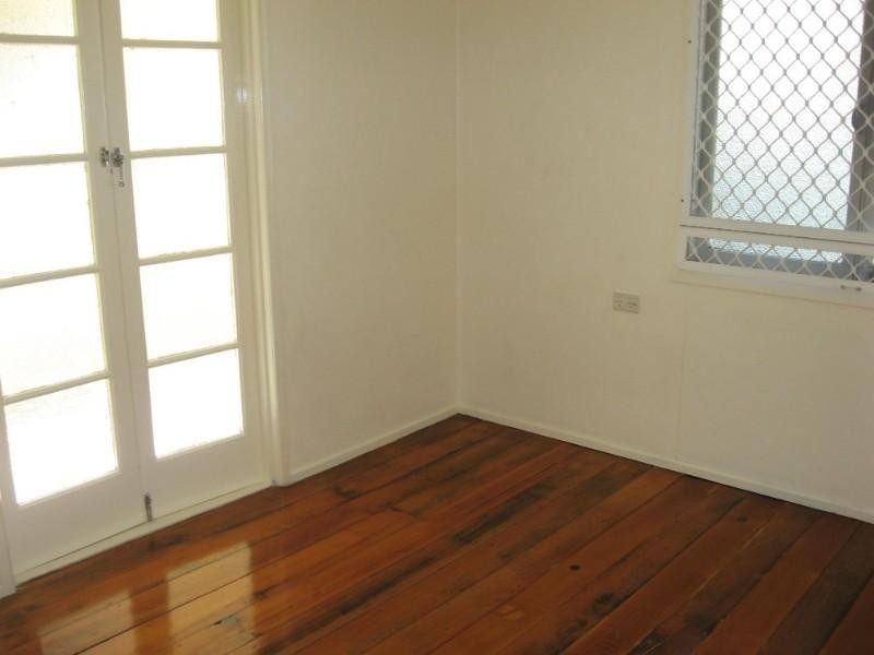 16 Jack Street, Gordon Park QLD 4031