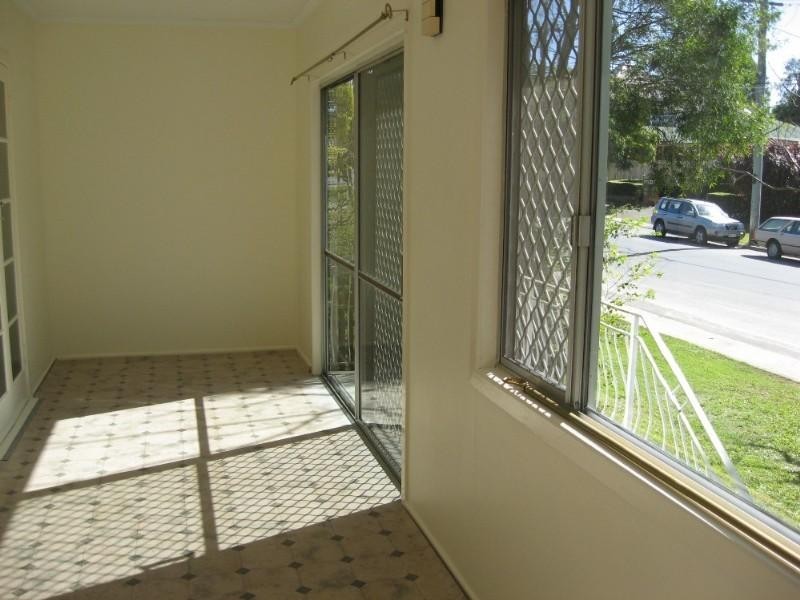 16 Jack Street, Gordon Park QLD 4031