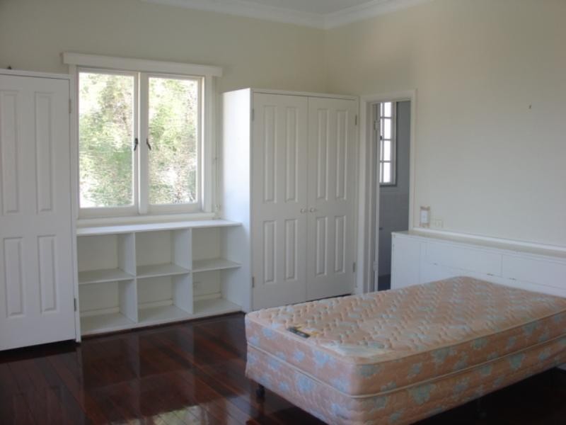 21 Mackay Street, Windsor QLD 4030