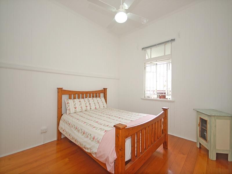 64 Gilbert Road, Lutwyche QLD 4030