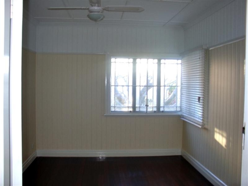 48 Twelfth Avenue, Kedron QLD 4031