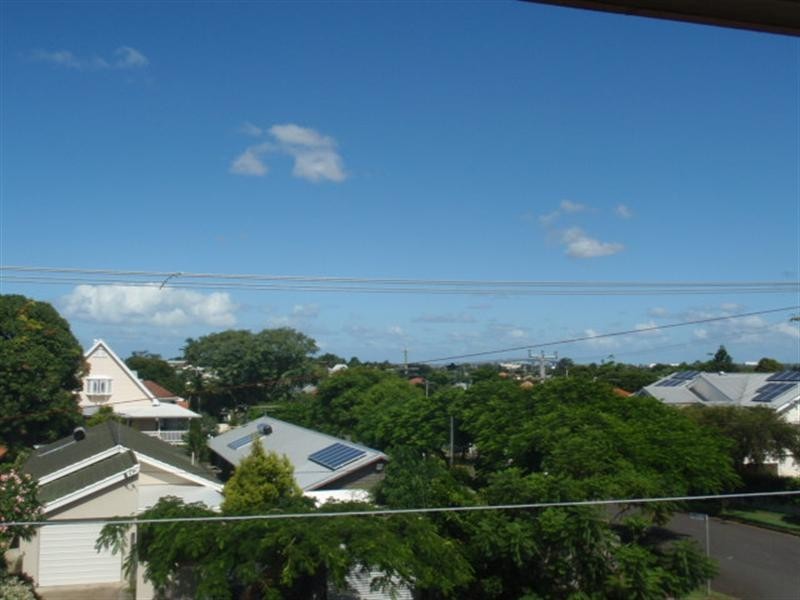 4/2 Franz Road, Clayfield QLD 4011