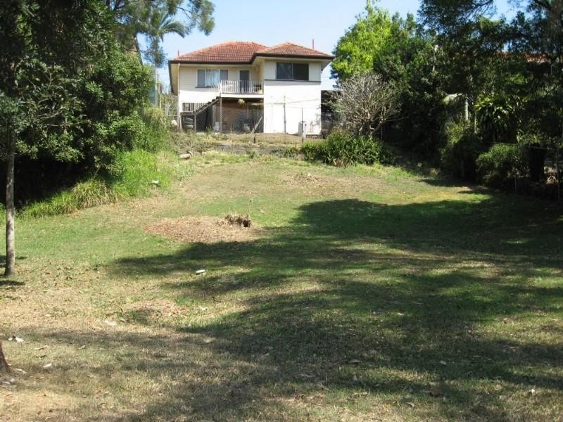 42 Fourteenth Avenue, Kedron QLD 4031