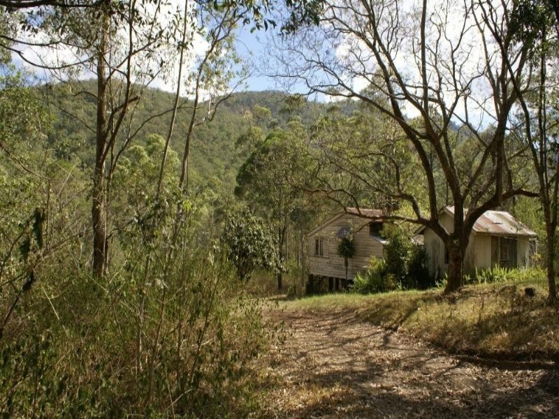 750 Cedar Creek Road, Samford QLD 4520