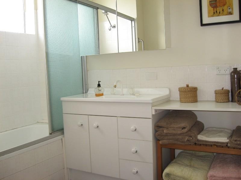 1/25 Victoria Terrace, Gordon Park QLD 4031