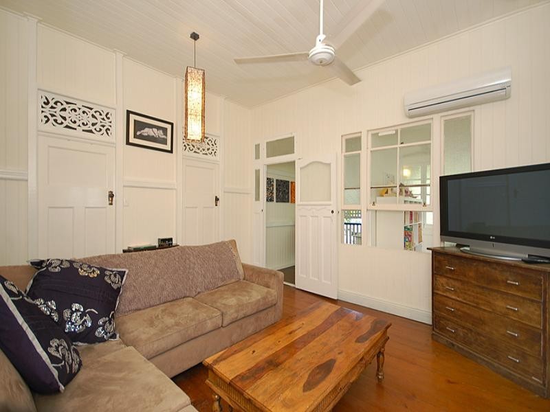 21 Seabrook Street, Kedron QLD 4031