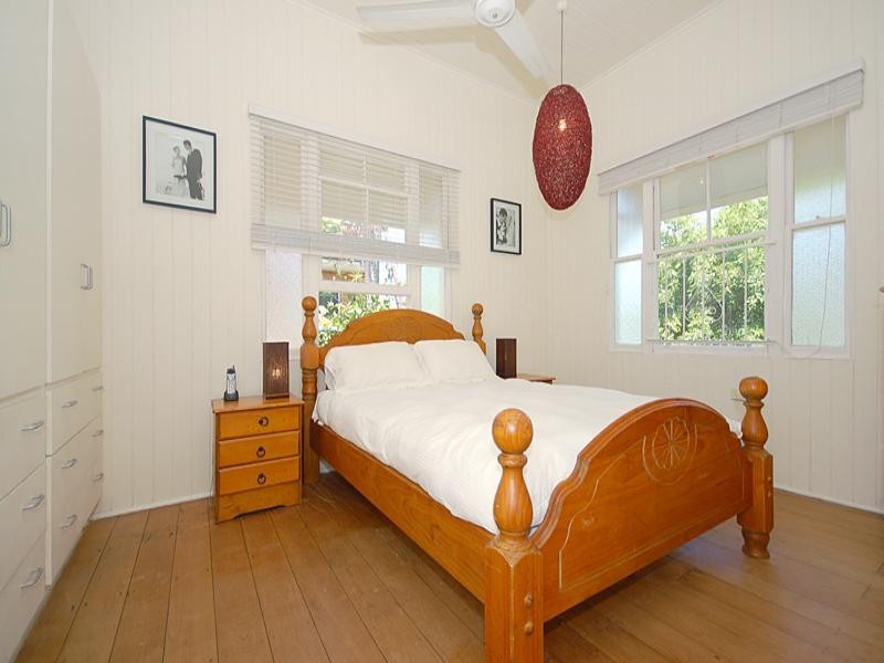 21 Seabrook Street, Kedron QLD 4031