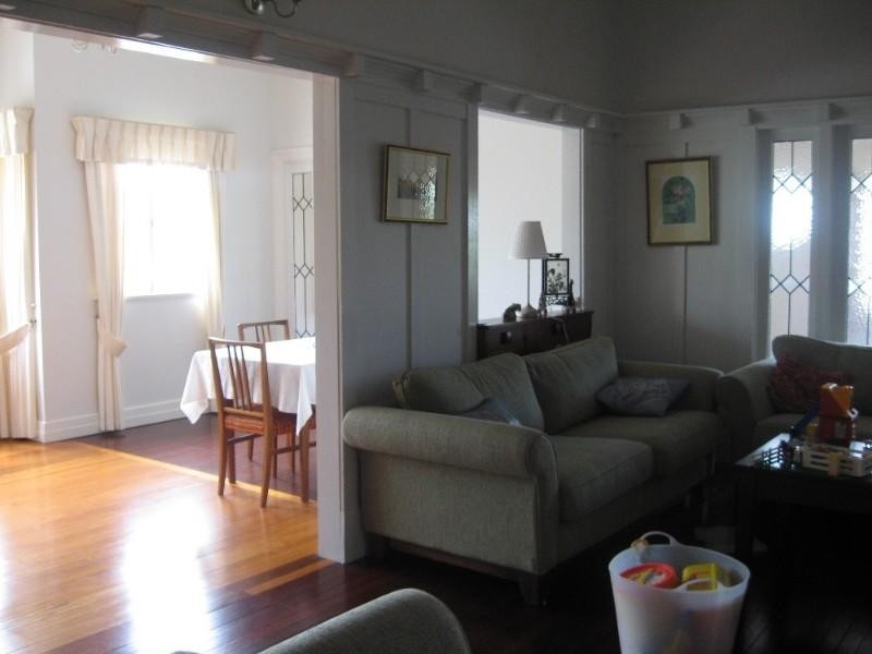 17 Dennis Street, Grange QLD 4051