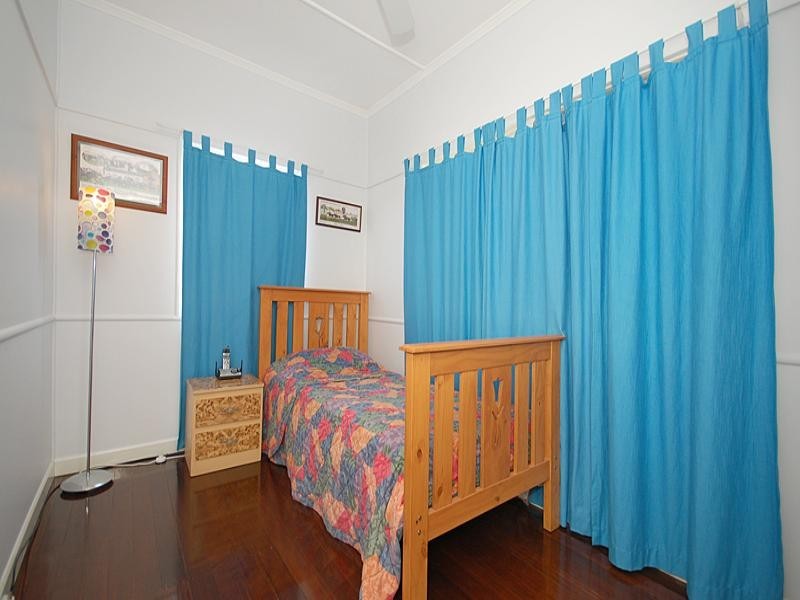 37 Edinburgh Castle Road, Kedron QLD 4031