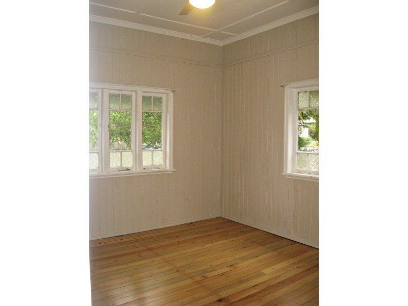 26 Arnott Street, Kedron QLD 4031