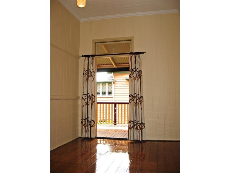 5 Adamson Street, Wooloowin QLD 4030