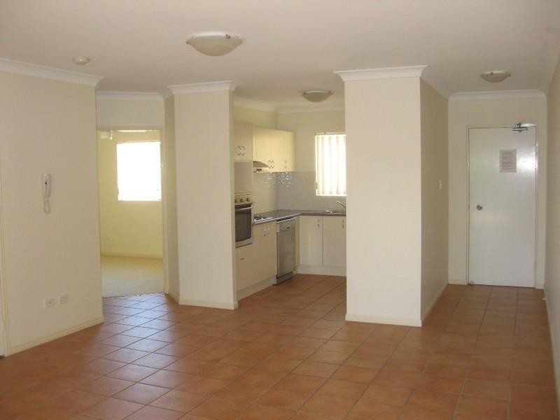 13/14 Legeyt Street, Windsor QLD 4030