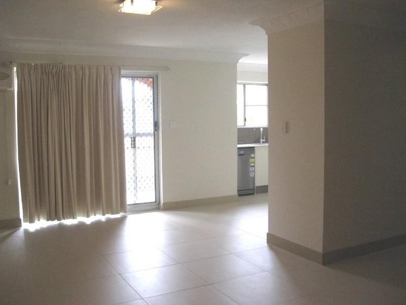 2/18 Hooker Street, Windsor QLD 4030