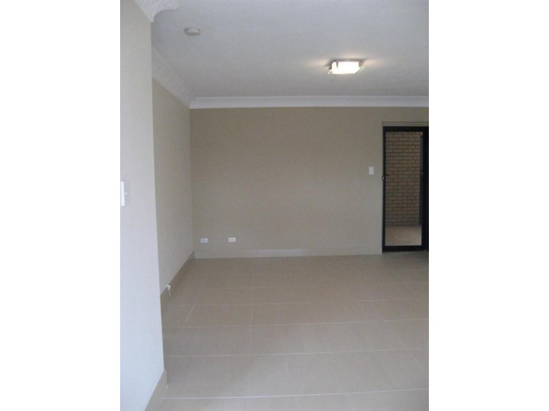 2/18 Hooker Street, Windsor QLD 4030