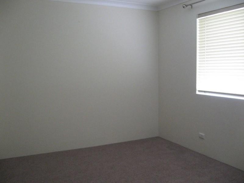 2/18 Hooker Street, Windsor QLD 4030