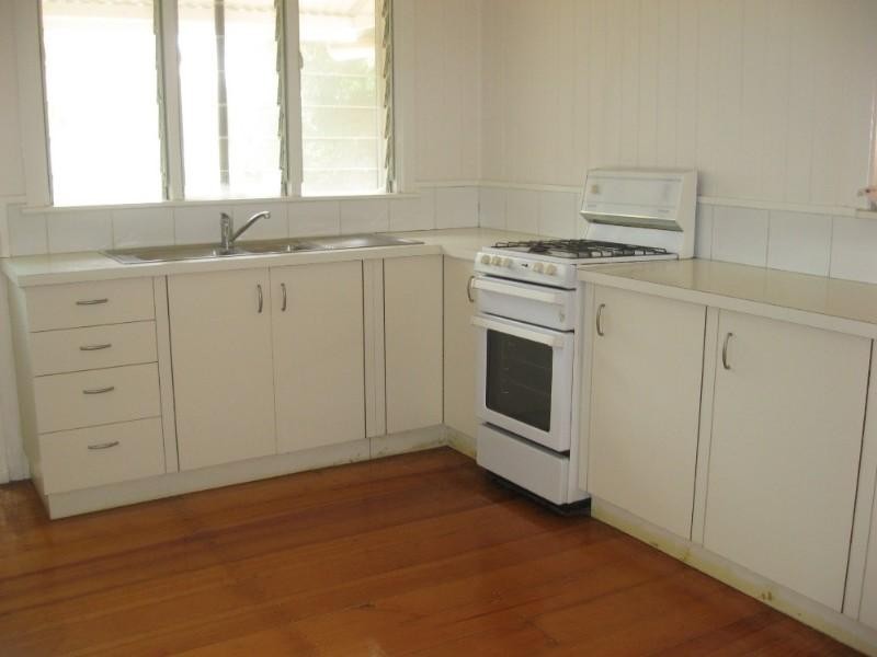 17 Oakwal Terrace, Windsor QLD 4030