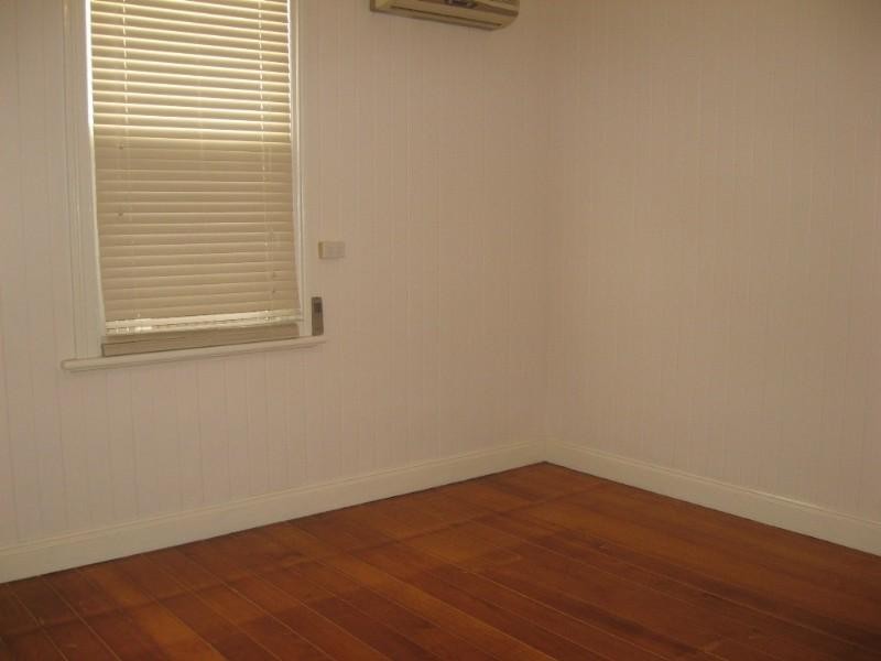 17 Oakwal Terrace, Windsor QLD 4030