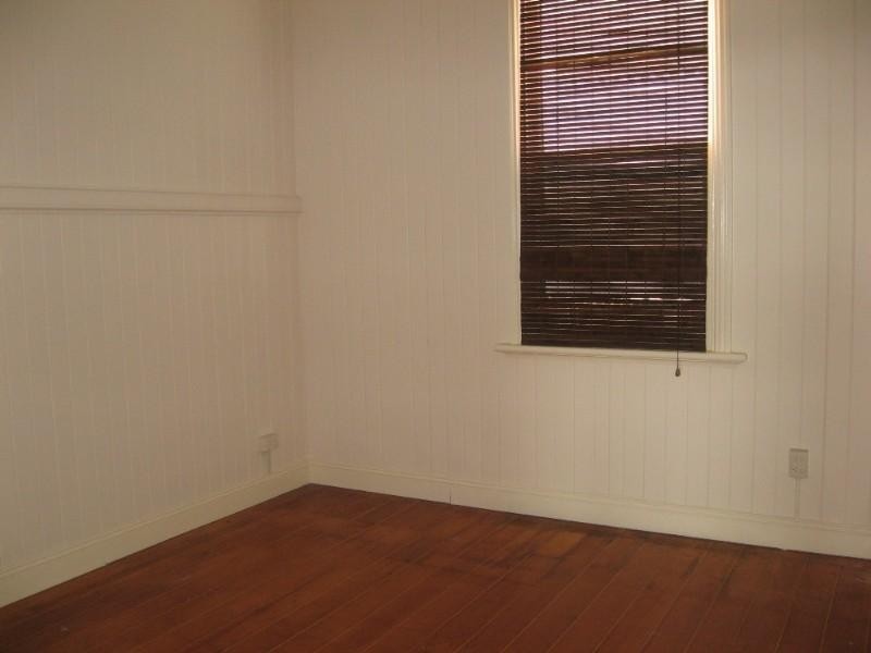 17 Oakwal Terrace, Windsor QLD 4030