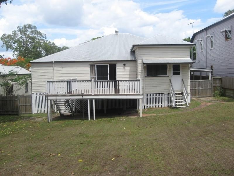 17 Oakwal Terrace, Windsor QLD 4030