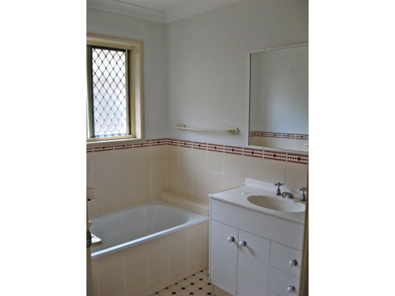 20 Stoneleigh Street, Albion QLD 4010