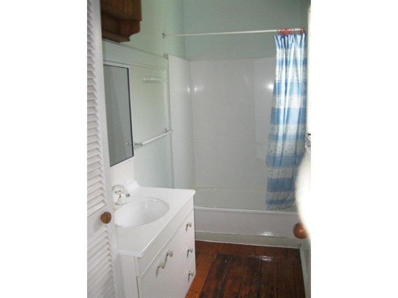 27 Cullen Street, Windsor QLD 4030