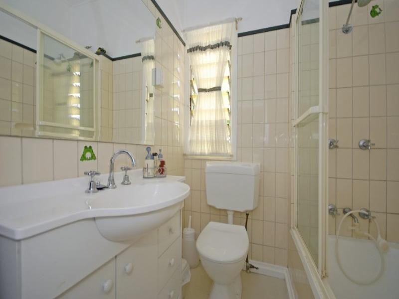 10 Sturt Street, Kedron QLD 4031