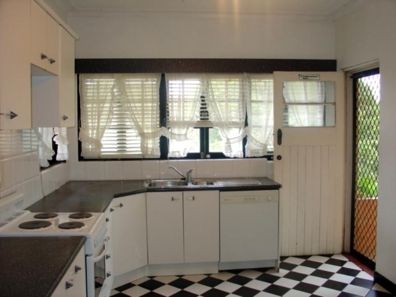 167 Constitution Road, Windsor QLD 4030