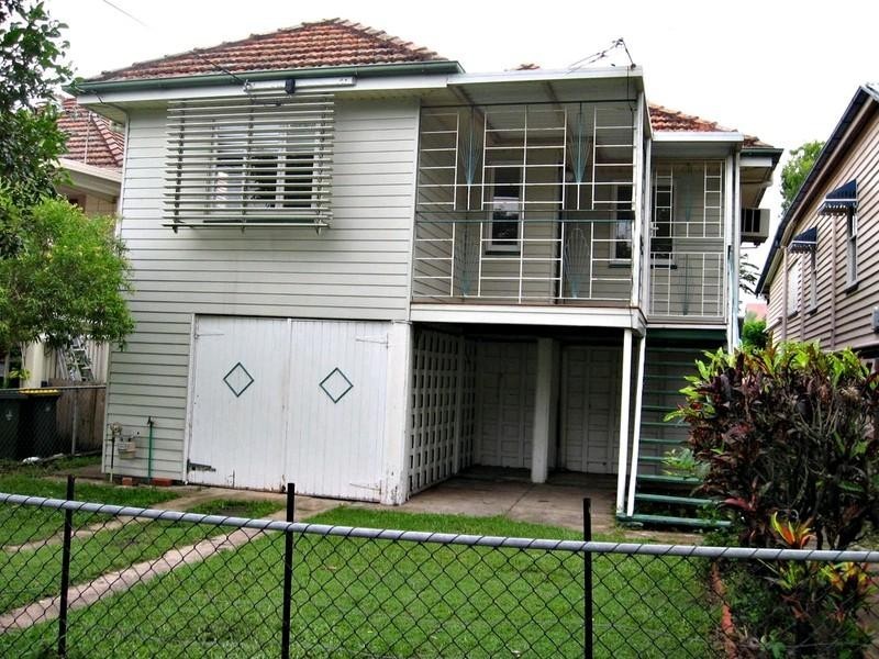 23 Grove Street, Albion QLD 4010